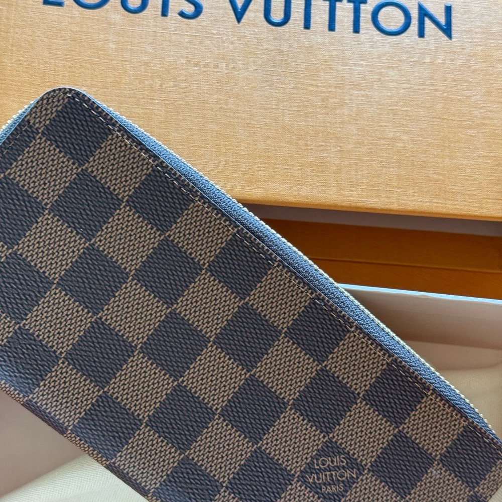 Louis Vuitton Damier Graphite Key Holder